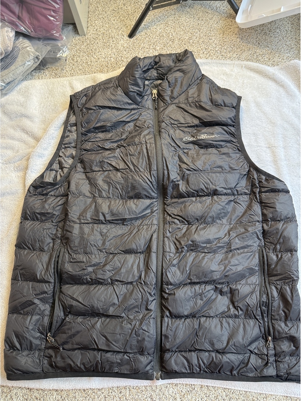 Eddie Bauer Men's Lightweight Black Down Puffer Vest Size L